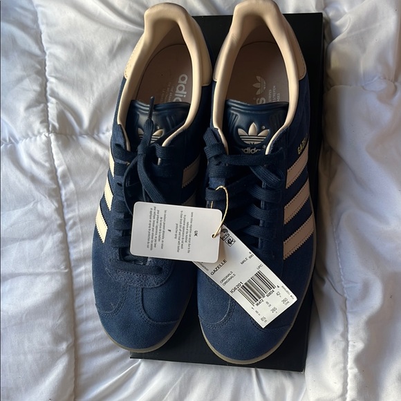 Adidas Gazelle Men\'s Navy Blue Sneakers Adidas Gazelle Men\'s Navy Blue Sneakers